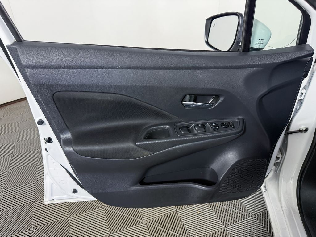 2021 Nissan Versa 1.6 SV