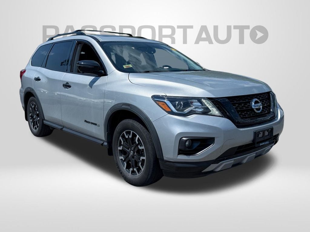 2020 Nissan Pathfinder SL