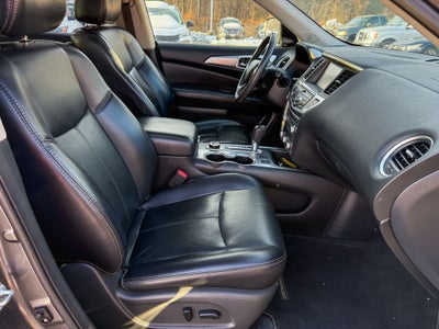 2018 Nissan Pathfinder SL