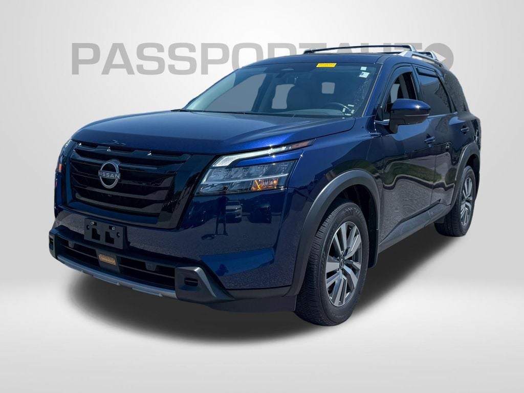 2024 Nissan Pathfinder SL