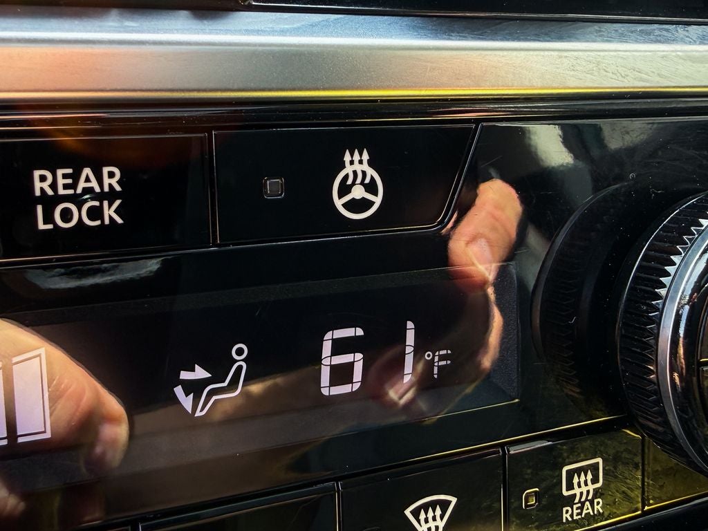 2024 Nissan Pathfinder Platinum