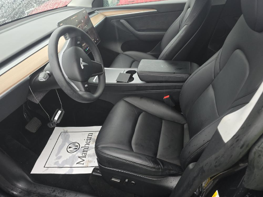 2024 Tesla Model Y Long Range