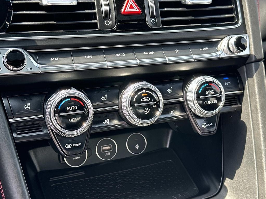 2023 Genesis G70 3.3T Sport Prestige Package (04)