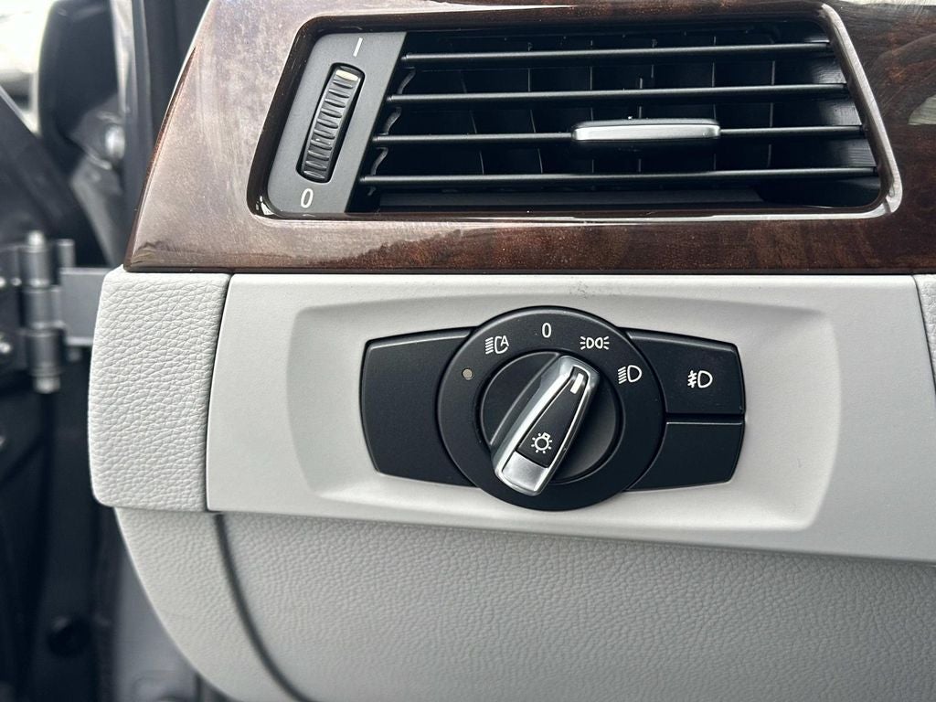 2011 BMW 3 Series 328i