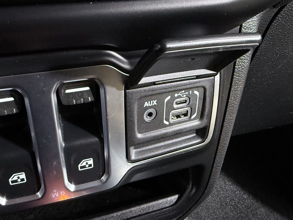 2022 Jeep Wrangler Sport S