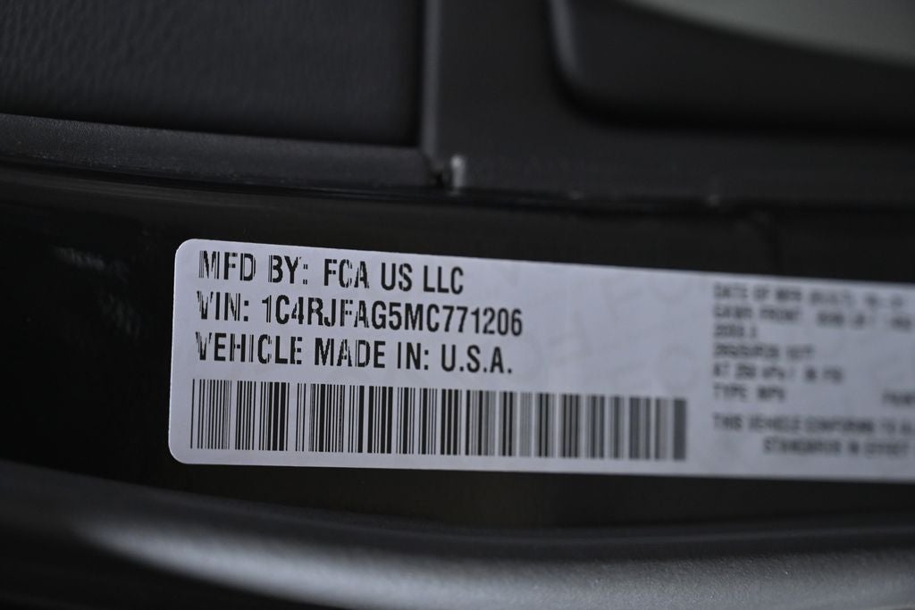 2021 Jeep Grand Cherokee Freedom Edition