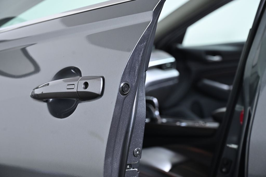 2022 Nissan Altima 2.5 SR Nissan Certified