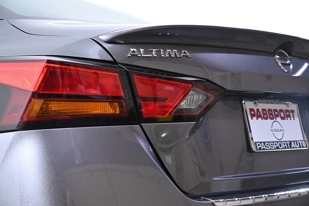 2022 Nissan Altima 2.5 SR Nissan Certified