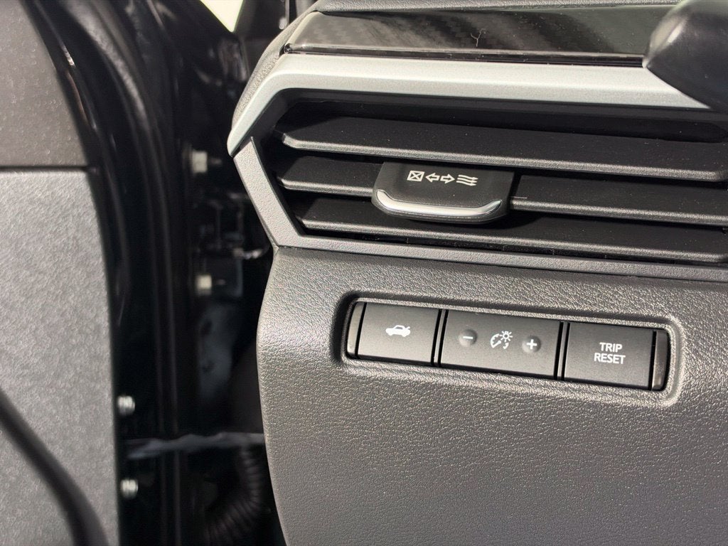 2024 Nissan Altima 2.5 SR Premium