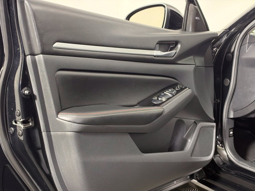 2024 Nissan Altima 2.5 SR Premium