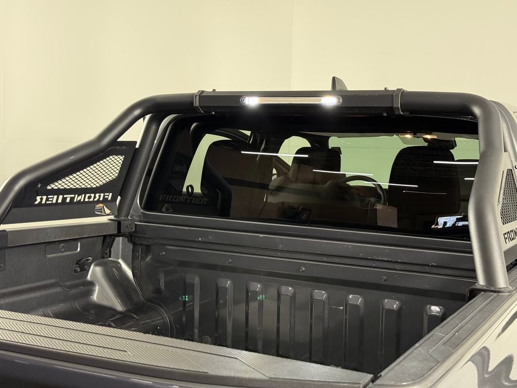 2023 Nissan Frontier SV Midnight Edition