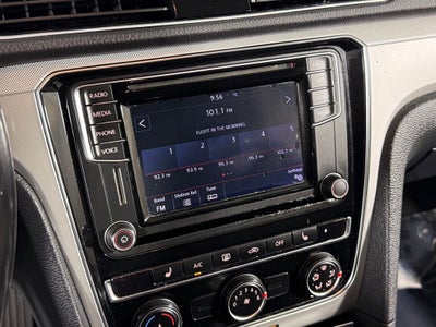 2019 Volkswagen Passat 2.0T Wolfsburg