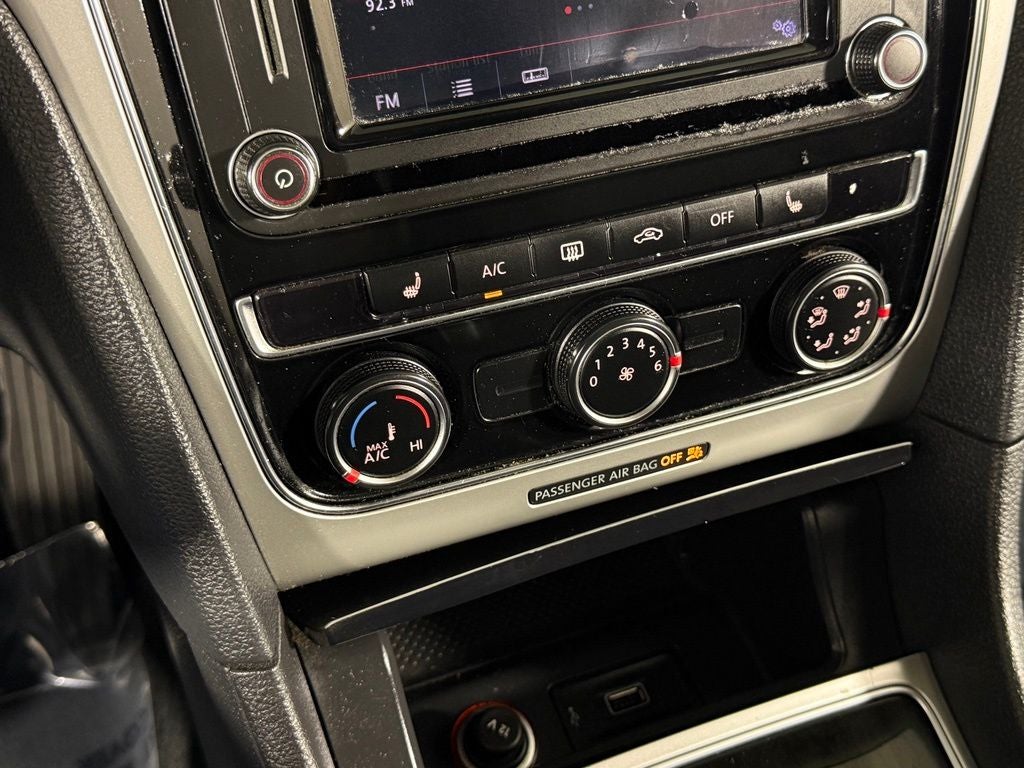 2019 Volkswagen Passat 2.0T Wolfsburg