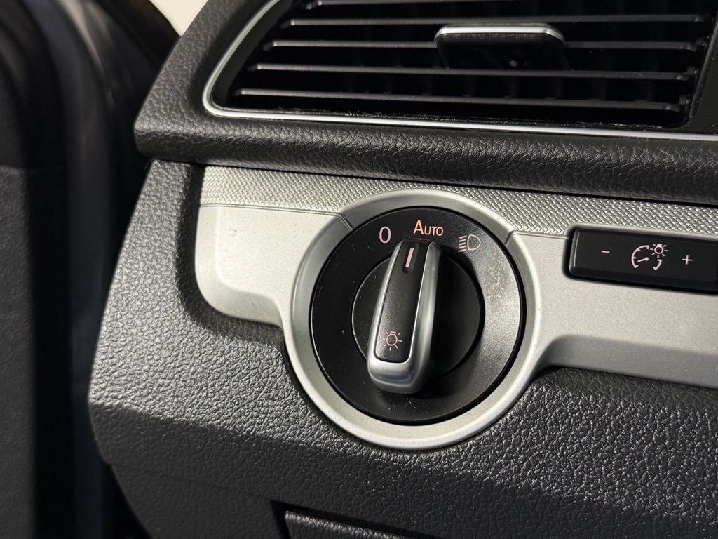 2019 Volkswagen Passat 2.0T Wolfsburg