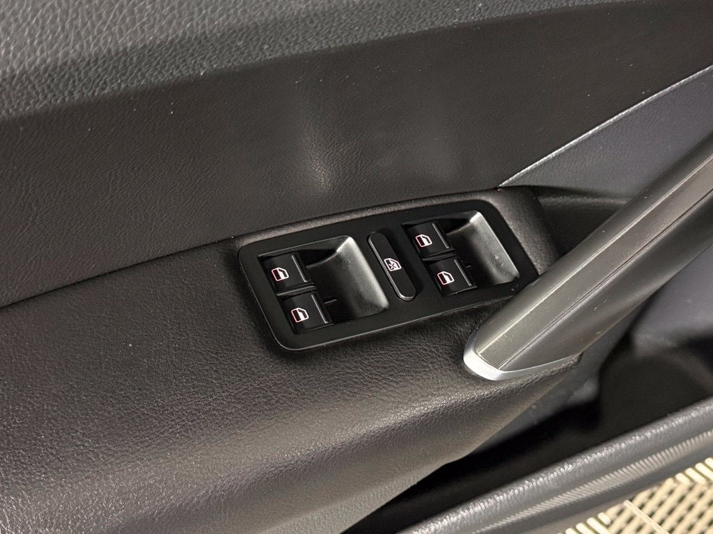 2019 Volkswagen Passat 2.0T Wolfsburg