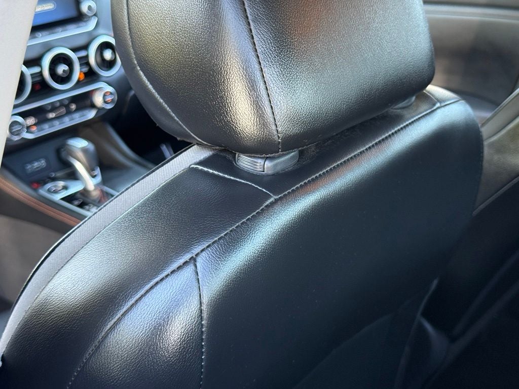 2022 Nissan Sentra SR Nissan Certified