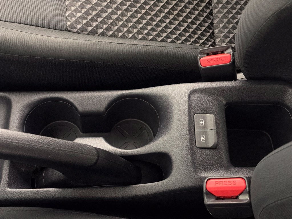 2022 Nissan Versa 1.6 S