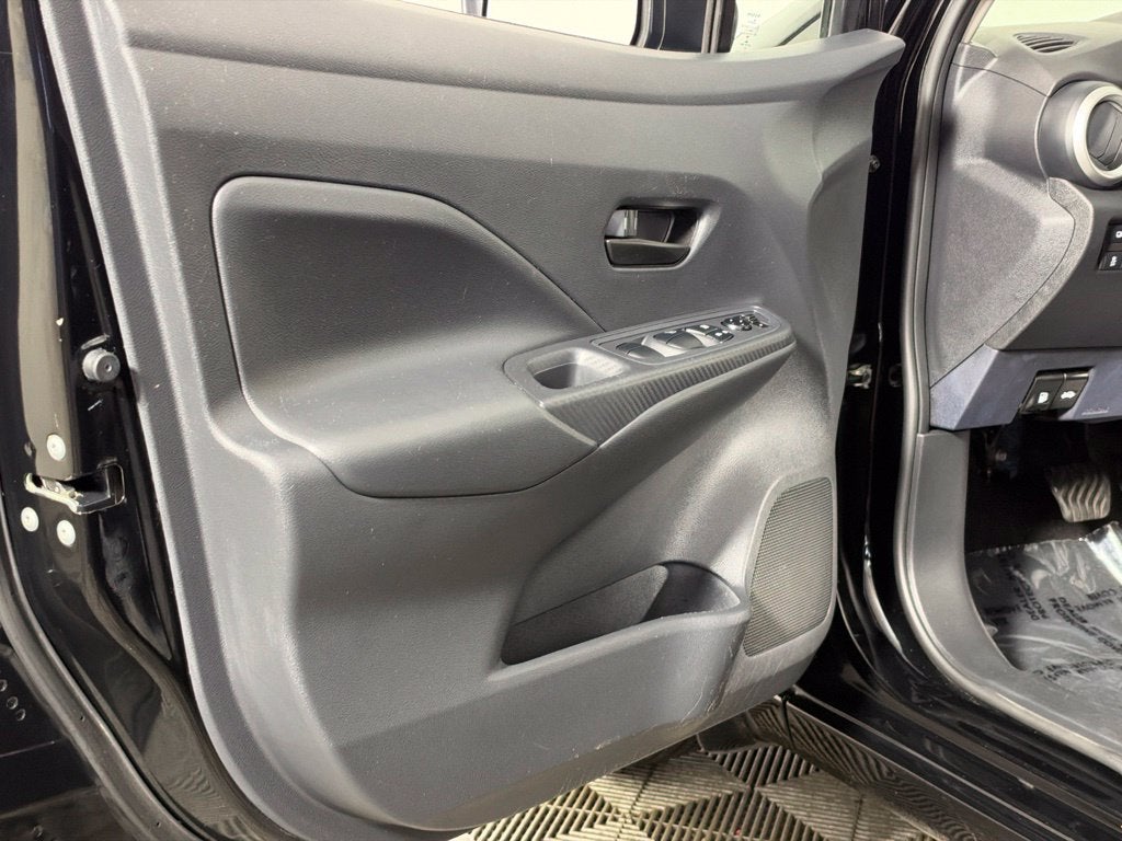 2022 Nissan Versa 1.6 S