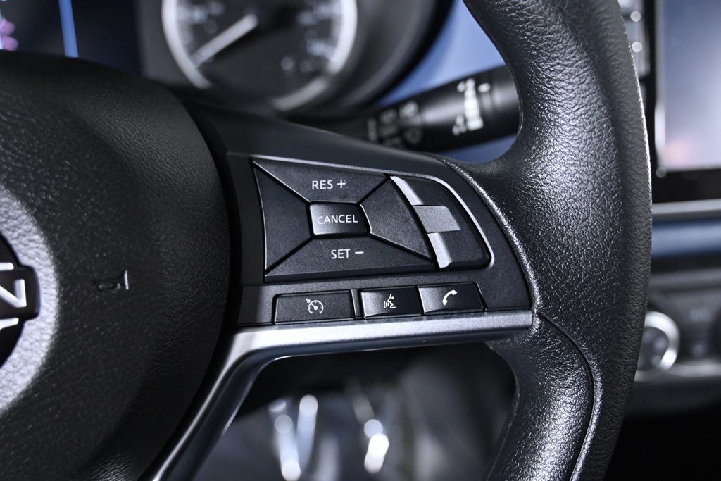 2025 Nissan Versa 1.6 SV Nissan Certified