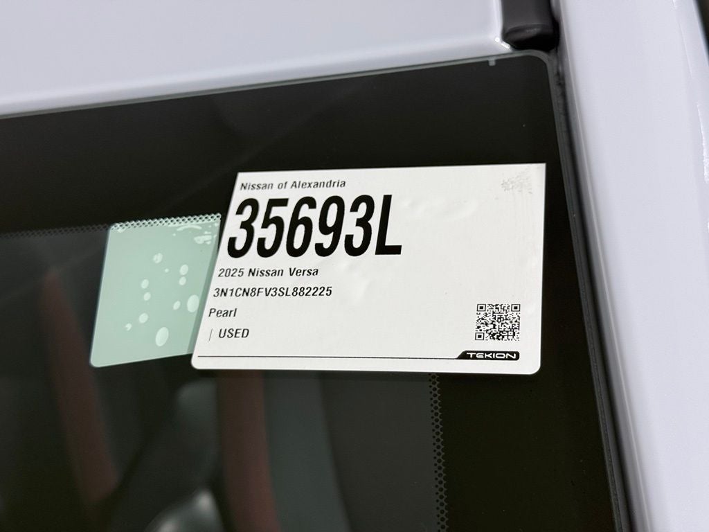 2025 Nissan Versa 1.6 SR Nissan Certified