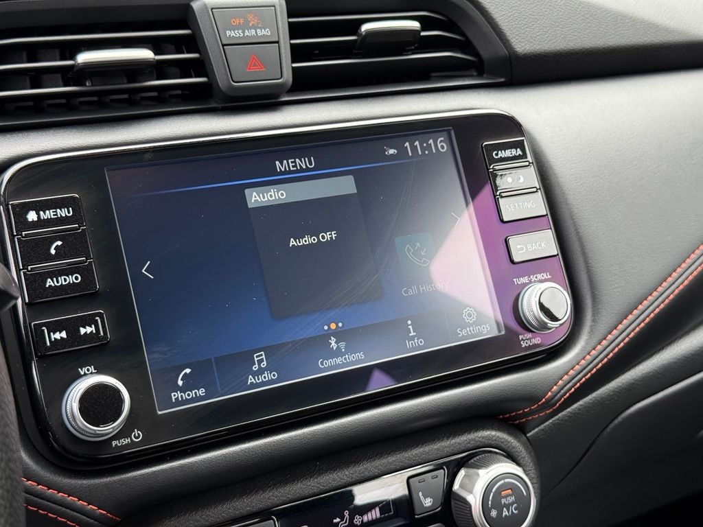 2025 Nissan Versa 1.6 SR