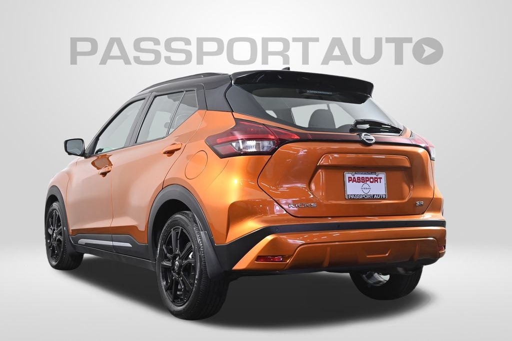 2021 Nissan Kicks SR