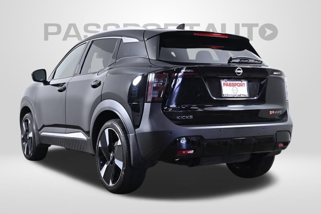 2025 Nissan Kicks SR