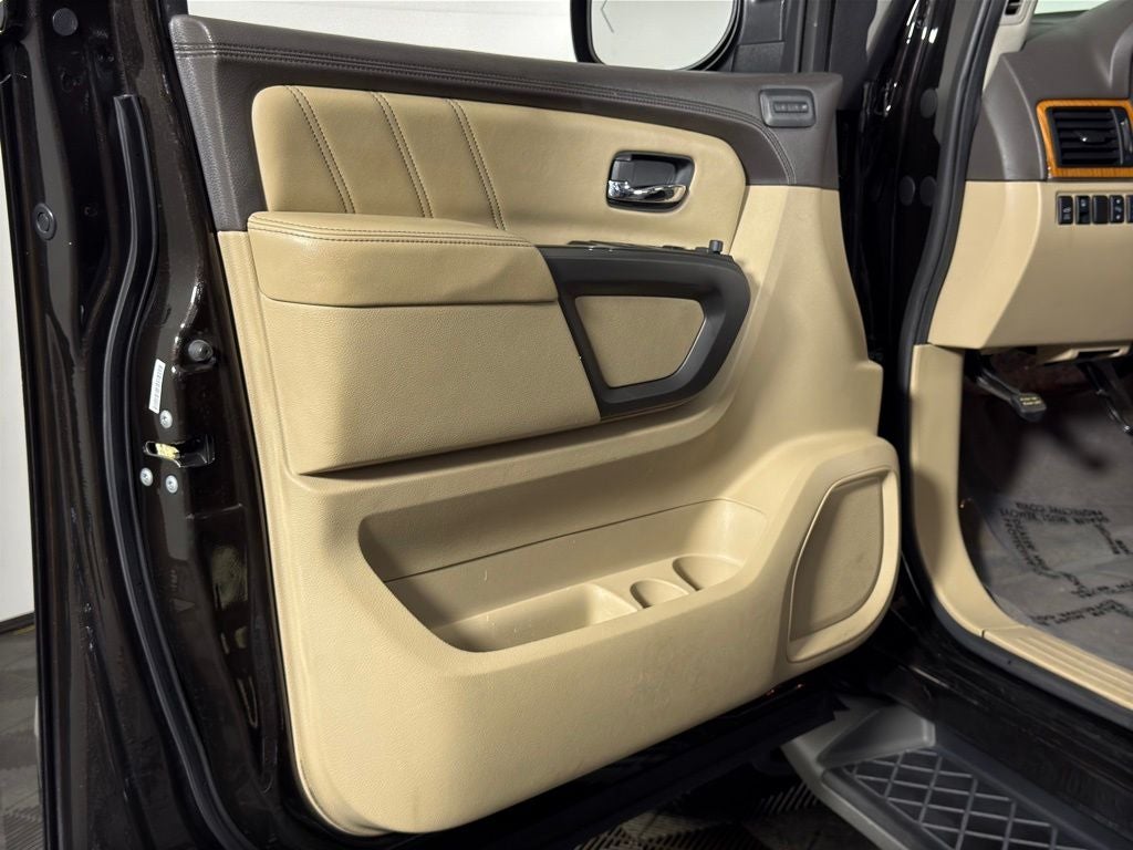 2015 Nissan Armada Platinum