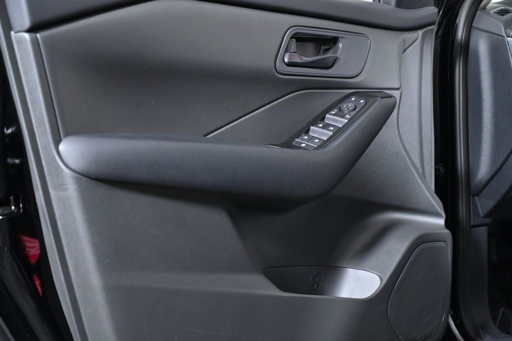 2025 Nissan Rogue S Nissan Certified