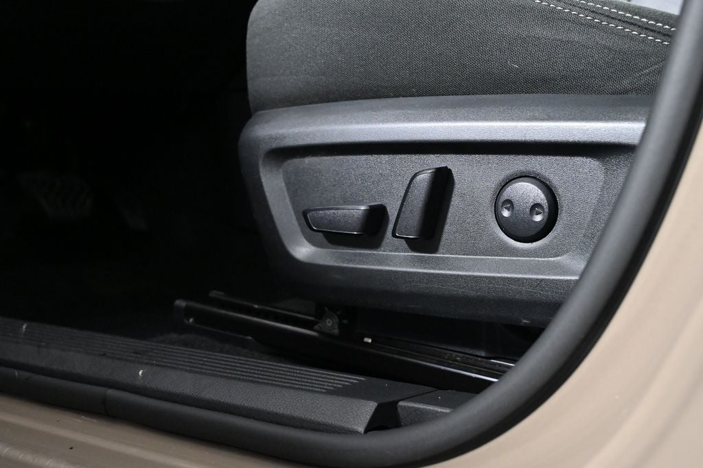 2024 Nissan Rogue SV Nissan Certified