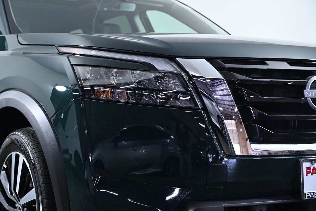 2025 Nissan Pathfinder Platinum Nissan Certified