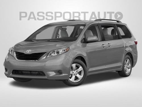 2015 Toyota Sienna LE 8 Passenger