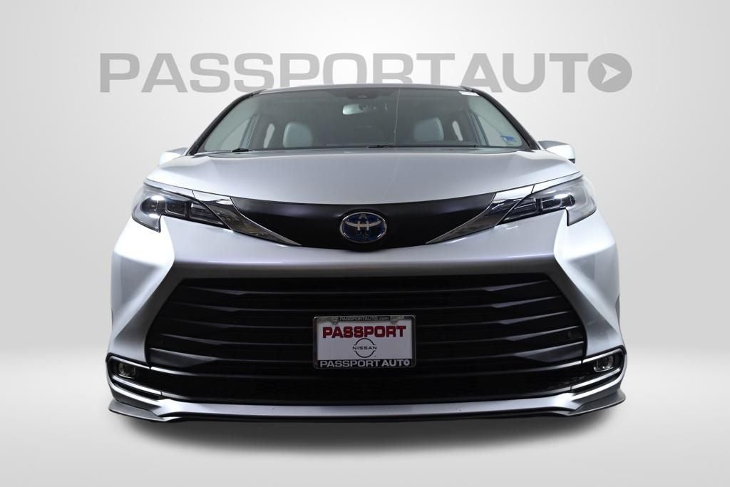 2025 Toyota Sienna XLE 7 Passenger