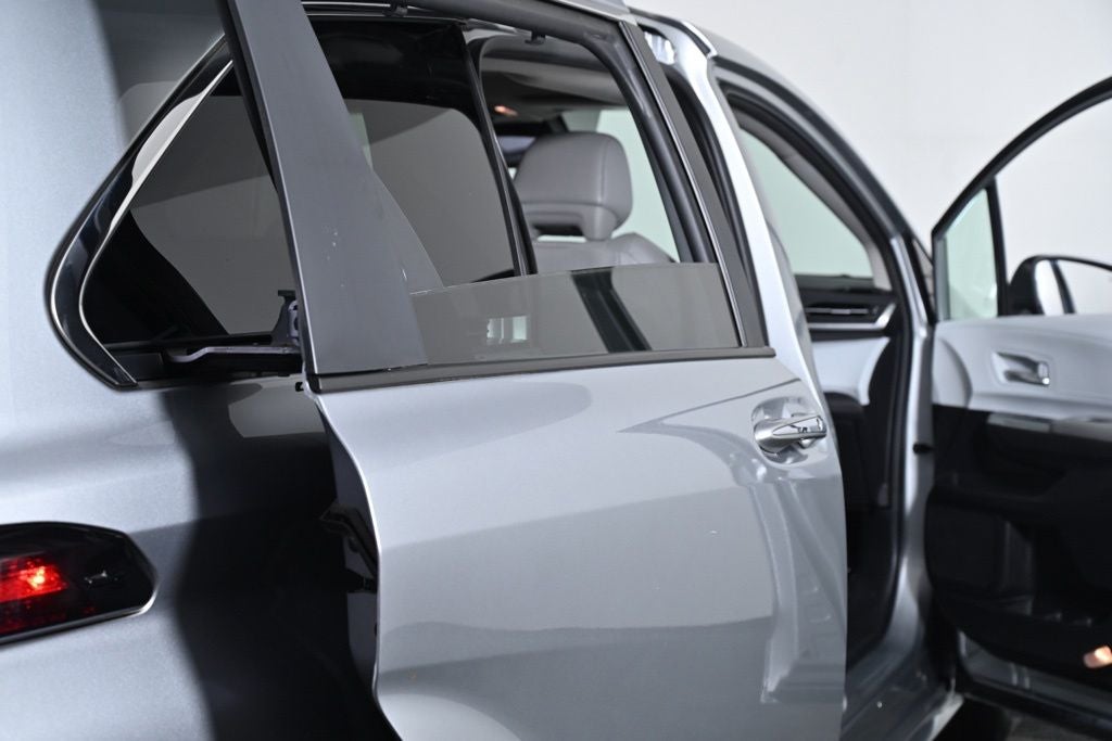 2025 Toyota Sienna XLE 7 Passenger