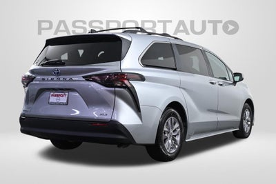 2025 Toyota Sienna XLE 7 Passenger