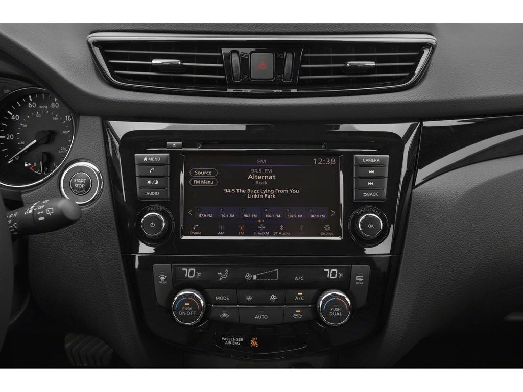 2022 Nissan Rogue Sport SV