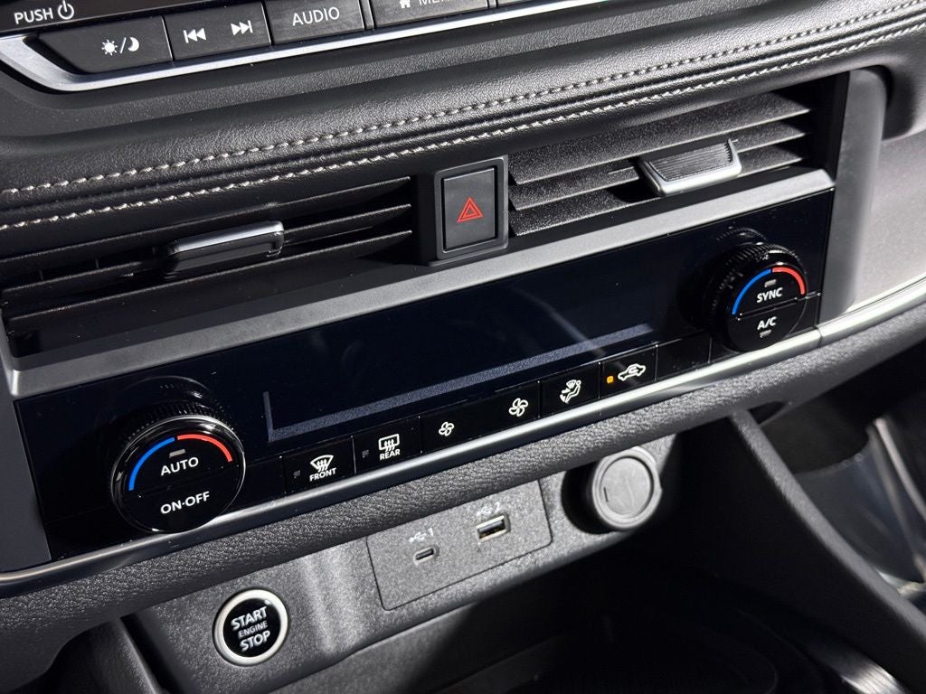 2023 Nissan Rogue SV Nissan Certified