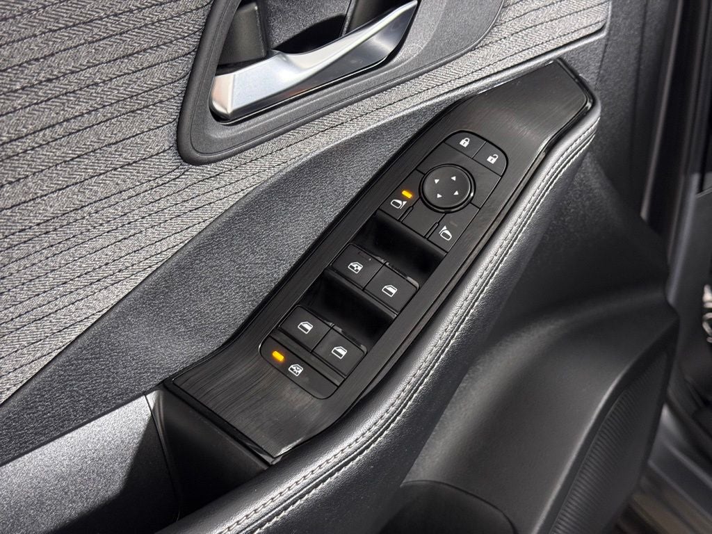 2023 Nissan Rogue SV Nissan Certified