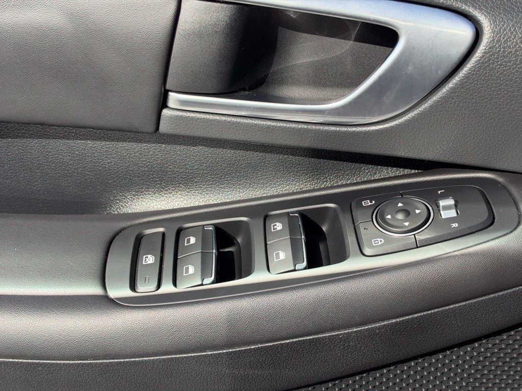 2023 Hyundai Sonata Hybrid Blue