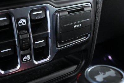 2020 Jeep Wrangler Unlimited Sahara Altitude