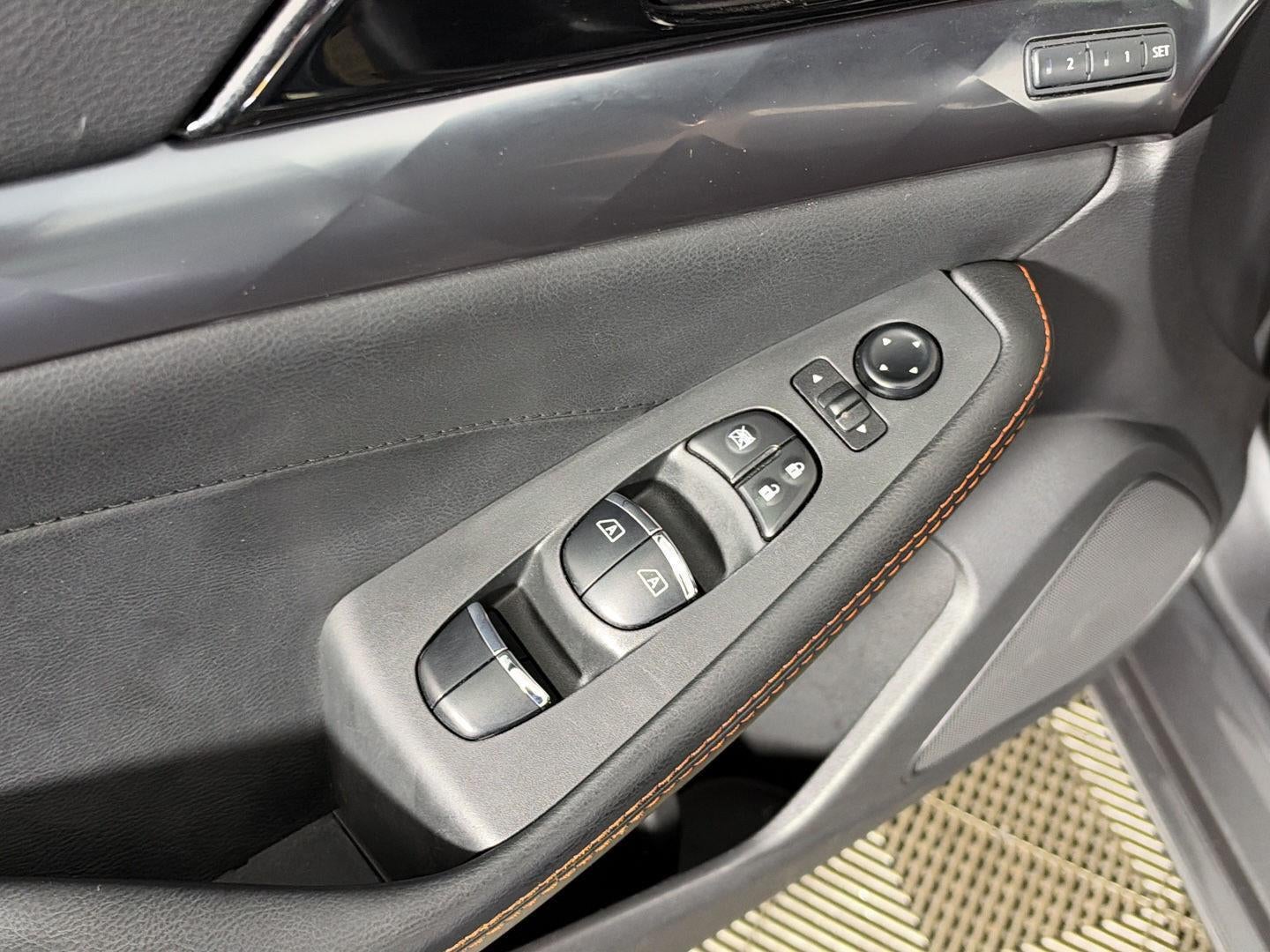 2023 Nissan Maxima SR