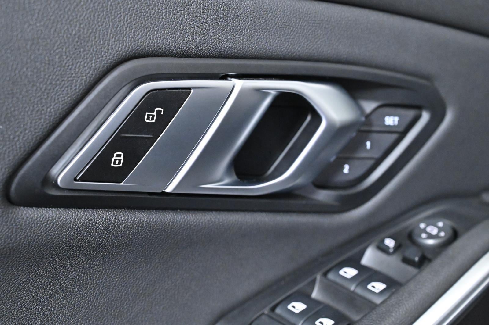 2021 BMW 3 Series 330i xDrive