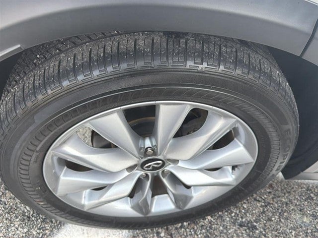 2022 INFINITI QX50 LUXE