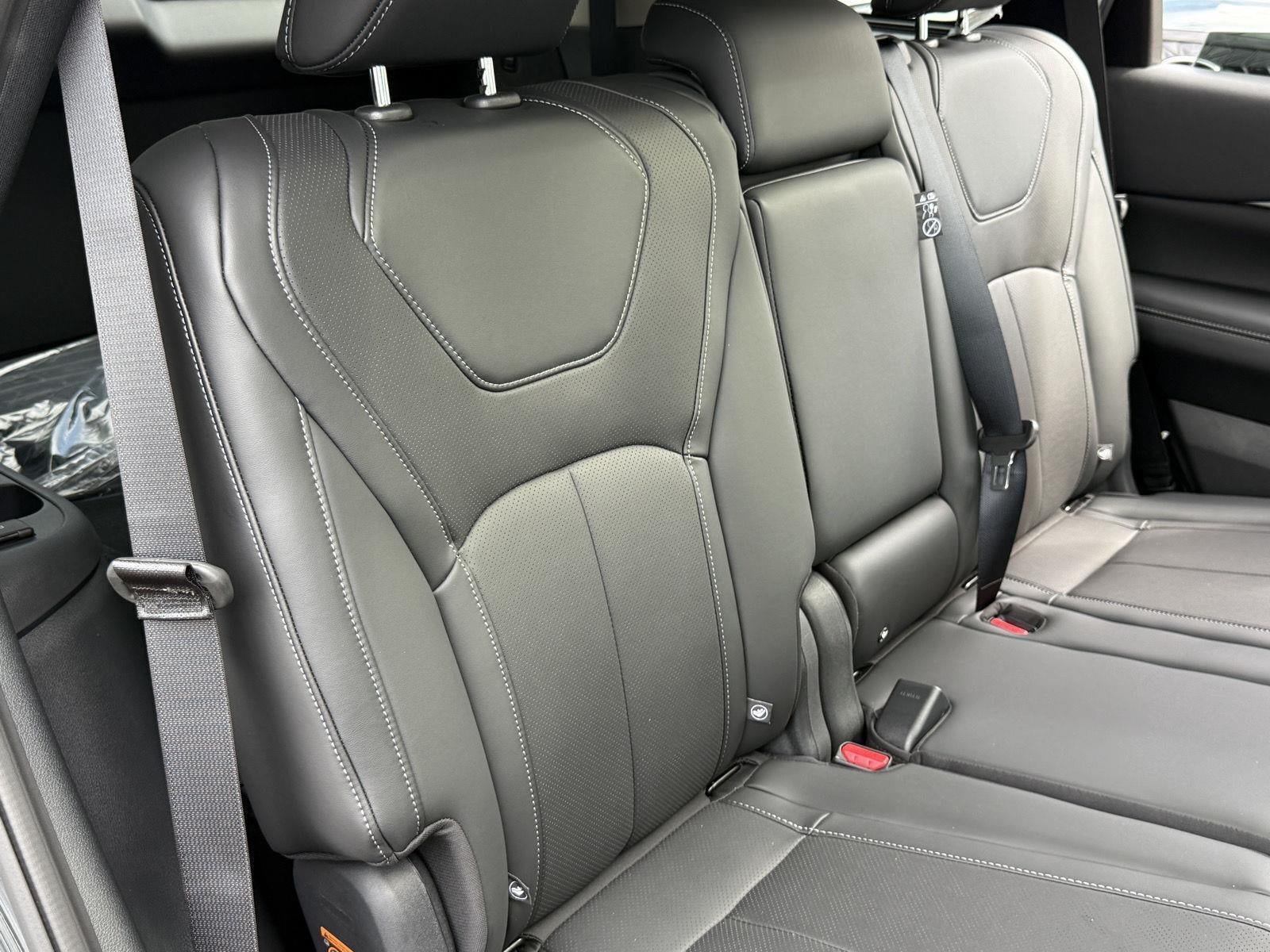 2027 INFINITI QX60 LUXE