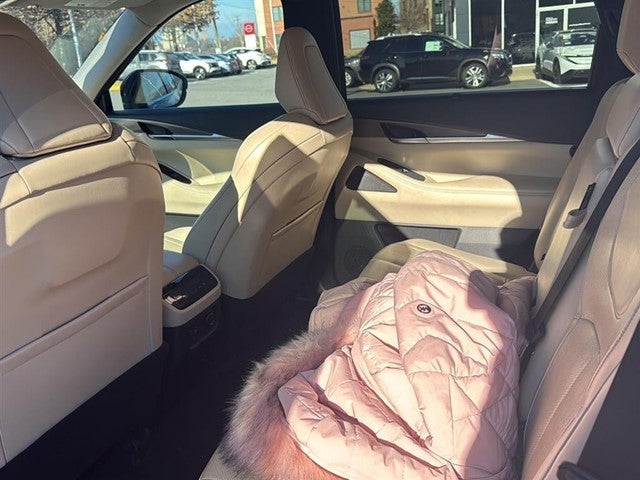 2022 INFINITI QX60 LUXE