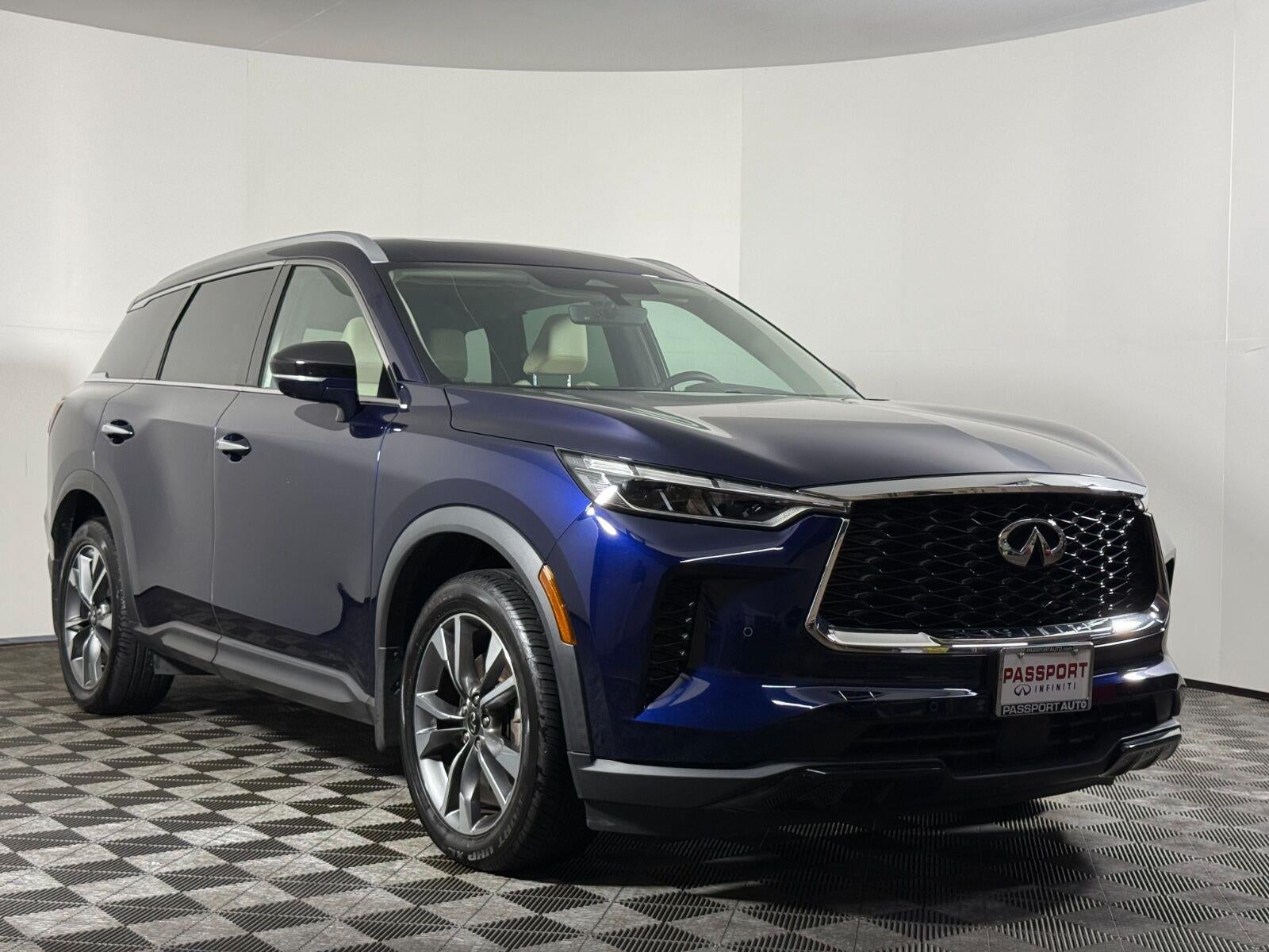 2023 INFINITI QX60 LUXE