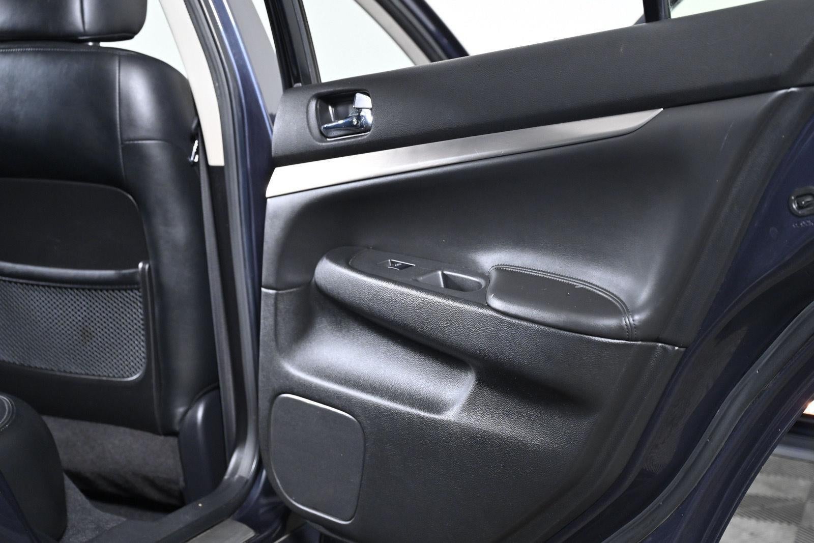 2013 INFINITI G37 Sedan x