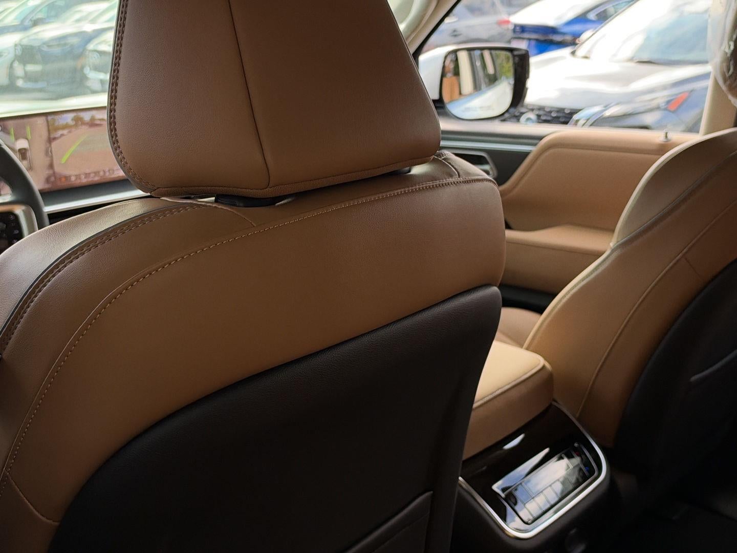2027 INFINITI QX80 LUXE