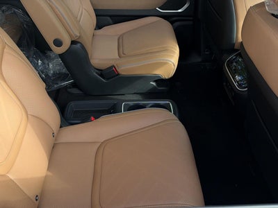 2027 INFINITI QX80 LUXE