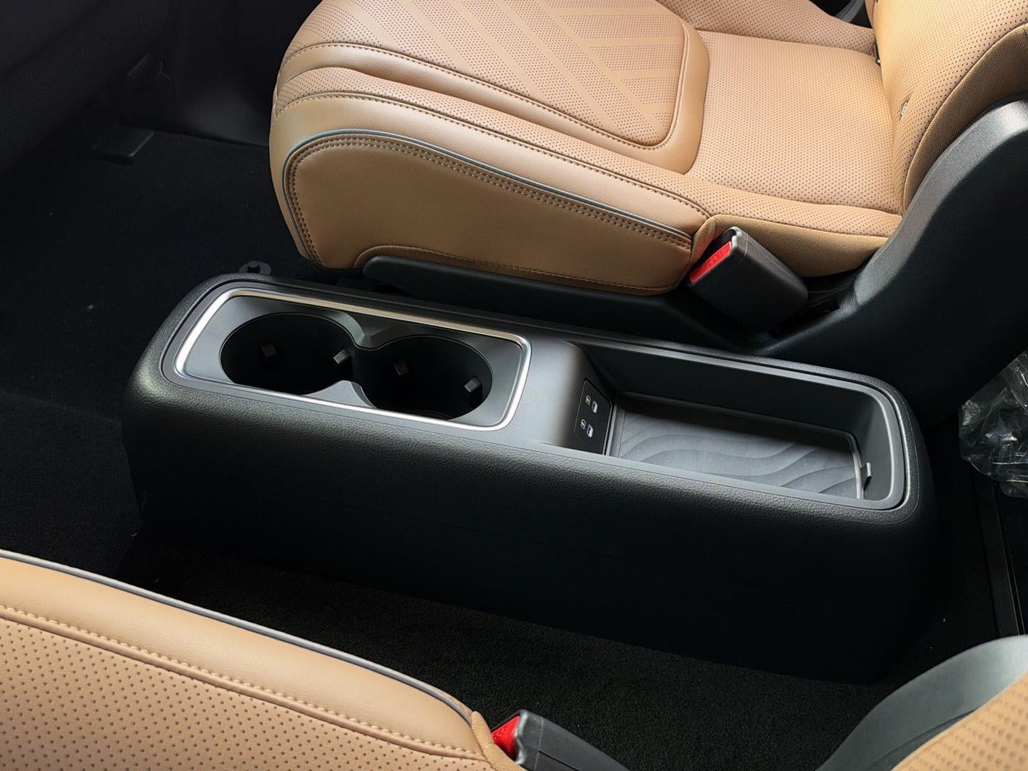 2027 INFINITI QX80 LUXE